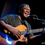 2011.09.03: Vusi Mahlasela @ Bumbershoot - KEXP Music Lounge, Se
