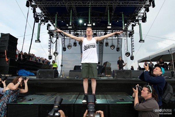 Macklemore-Ryan-Lewis-perform-at-Sasquatch